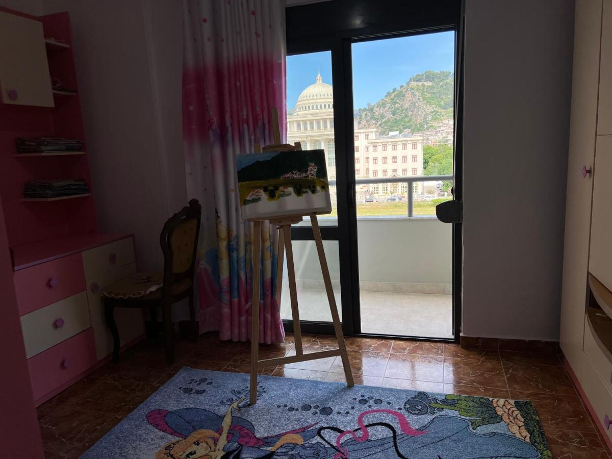 Entire Apartment Castle View Berat Esterno foto